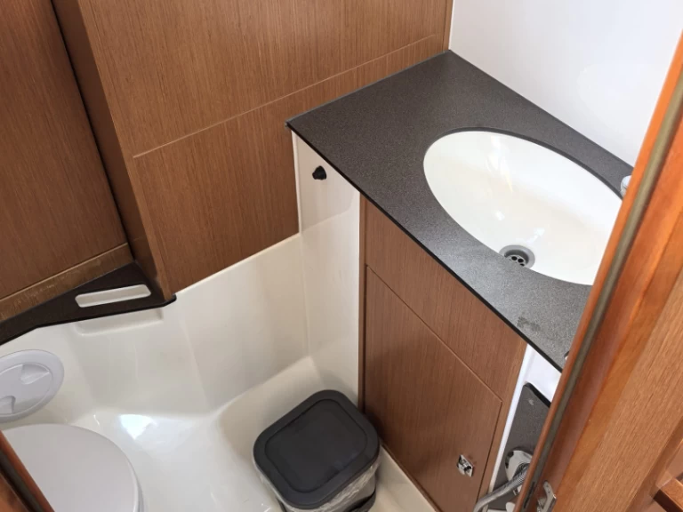 Location bateau Punat pas cher Cruiser 37