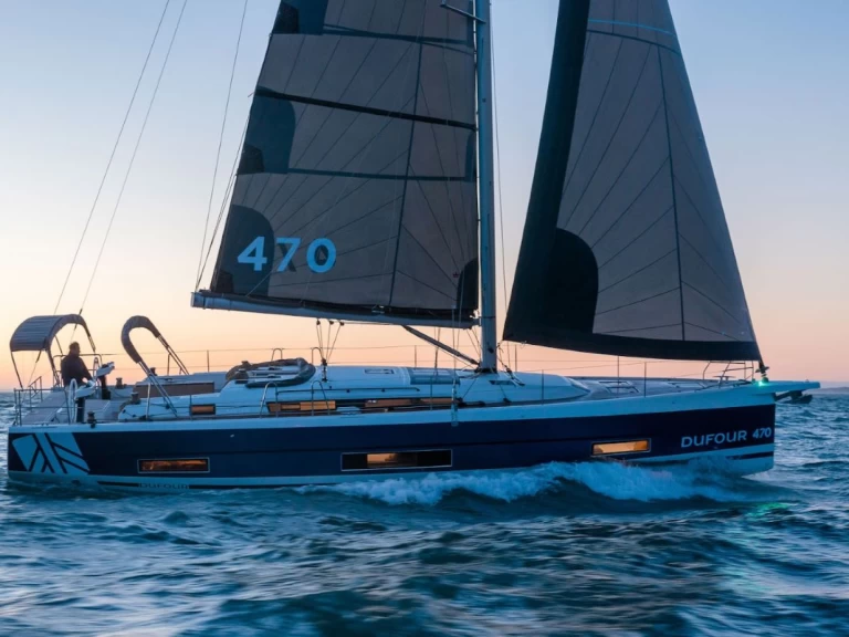 Location bateau Furnari pas cher Dufour 470