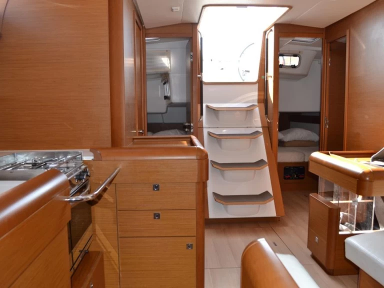 Location bateau Seget Donji pas cher Sun Odyssey 519