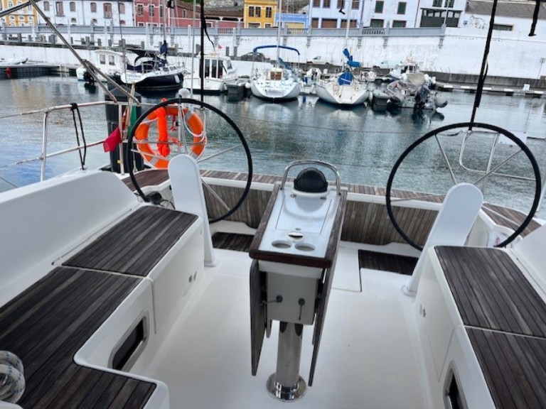 Location bateau Angra do Heroísmo pas cher Cruiser 46