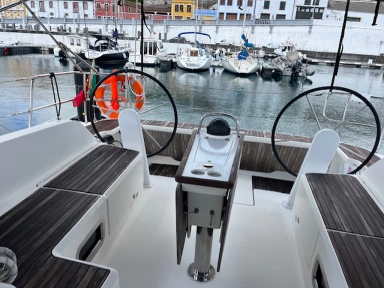 Location bateau Angra do Heroísmo pas cher Cruiser 46