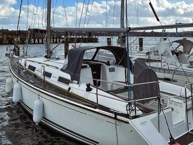 Louez un Dufour Dufour 325 Grand Large à Grossenbrode