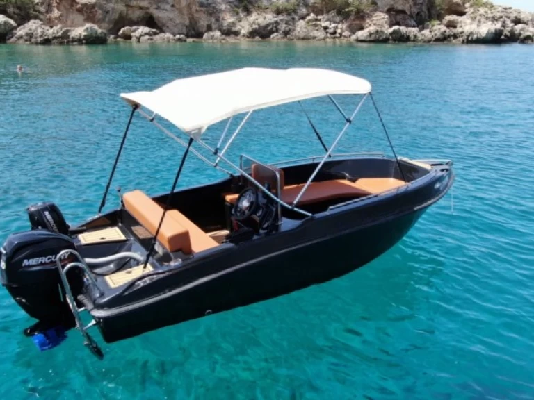 Louez un Nireas 510 à Kardamyli