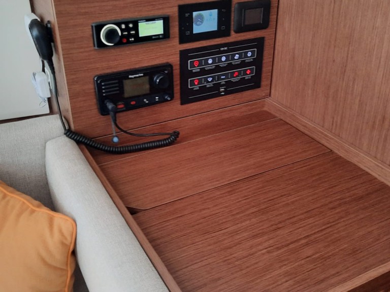 Location bateau Split pas cher Oceanis 40.1