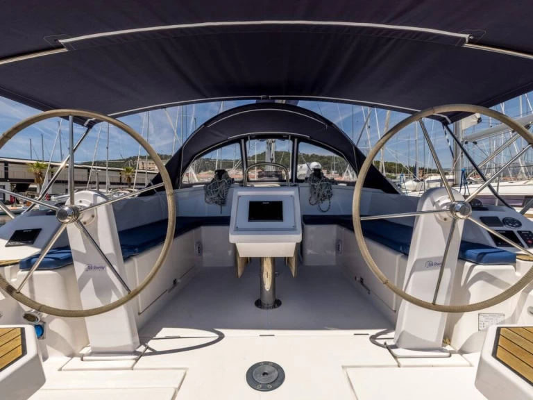 Bavaria Bavaria C42 a louer à Split