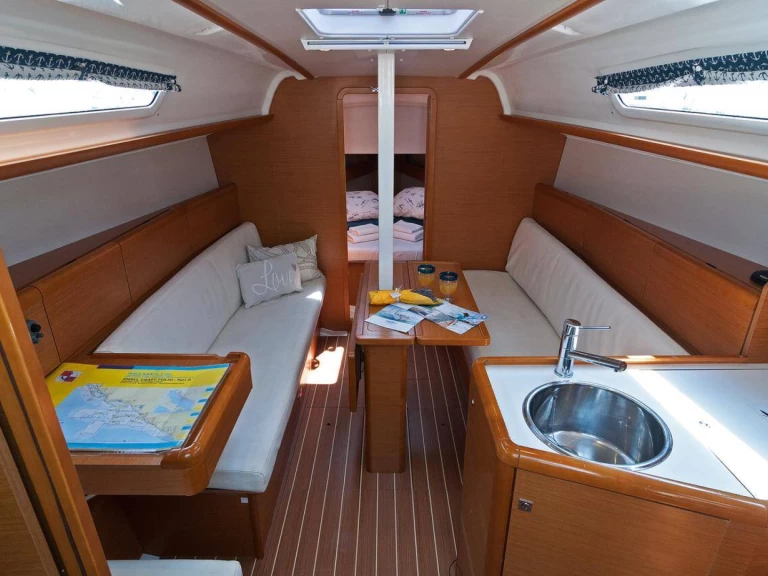 Location bateau Split pas cher Sun Odyssey 33i