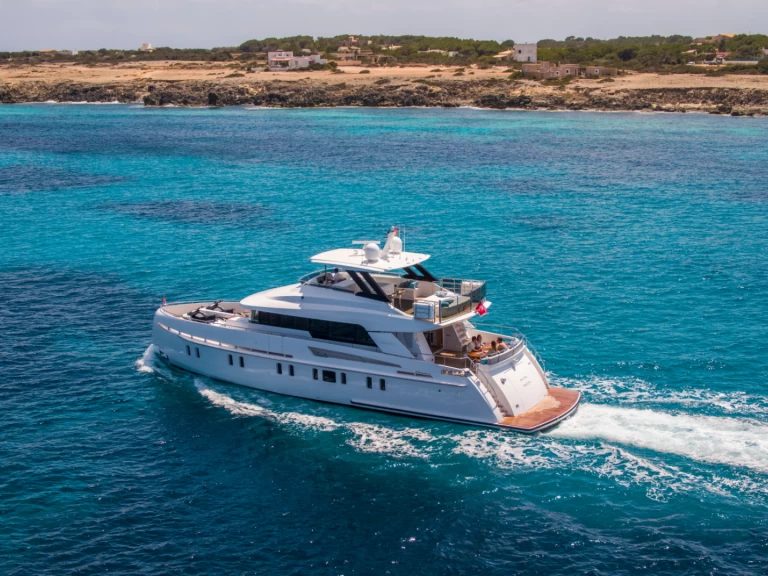 Location à Ibiza (Ville) - Vanquish VQ 82 sur SamBoat