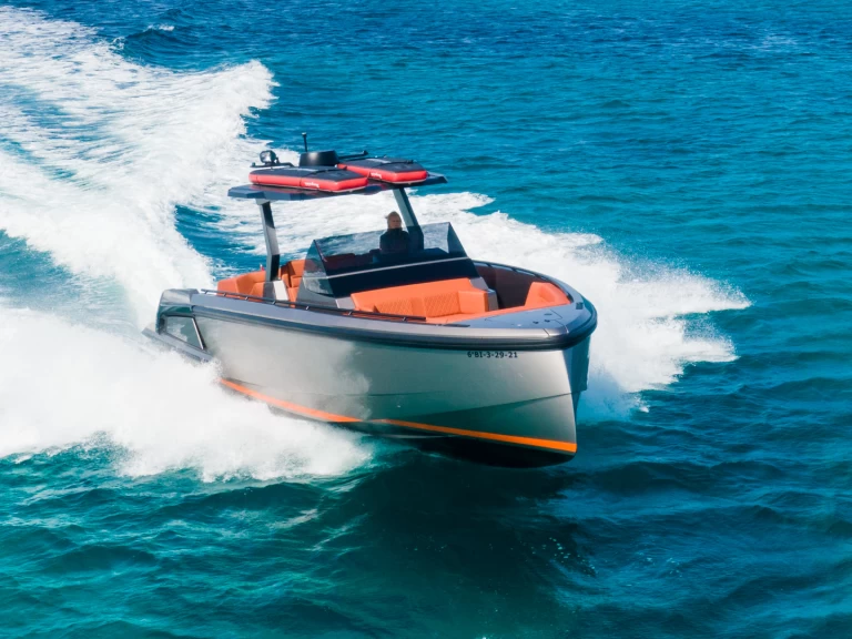 Vanquish VQ 40 Caja Tres a louer à Ibiza (Ville)