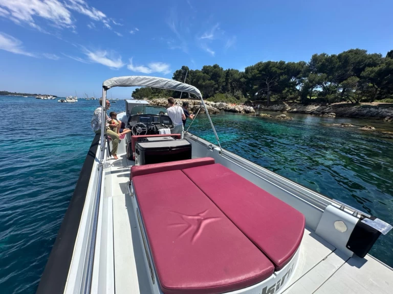 Location Bateau à moteur STS avec permis