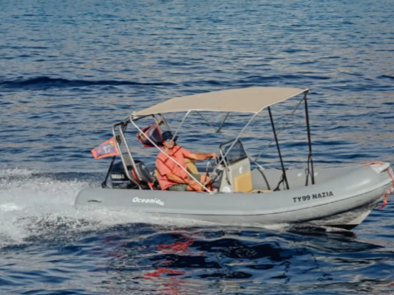 Louer Semi-rigide avec ou sans skipper Oceanic à Hydra