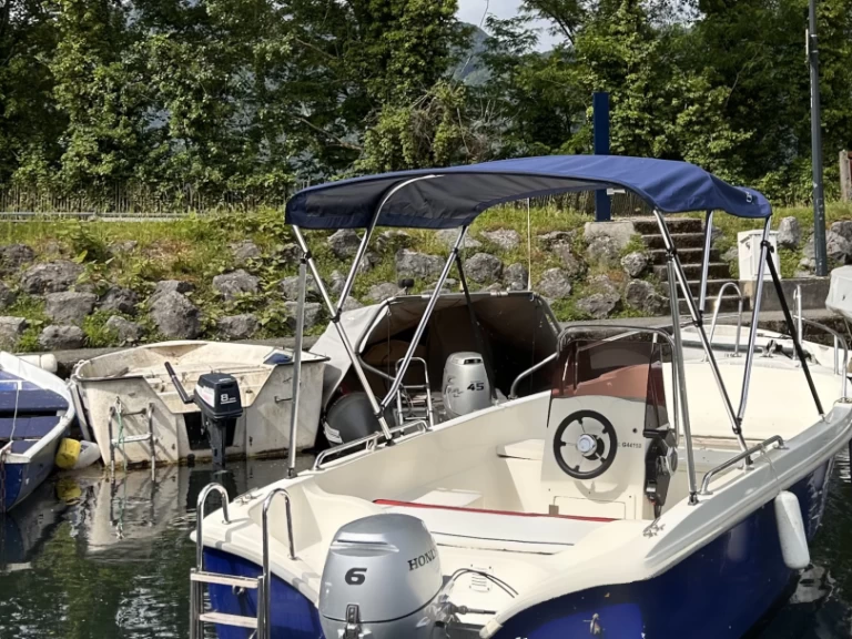 Louer Bateau à moteur avec ou sans skipper Safter à Aix-les-Bains