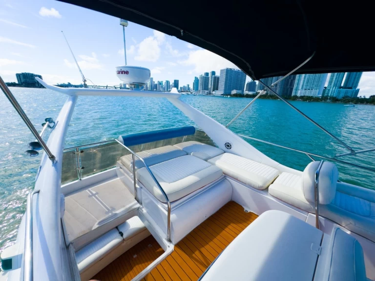 Louer Yacht avec ou sans skipper Sunseeker à Miami