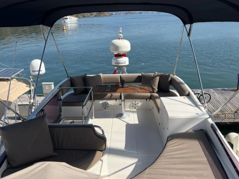 Location Bateau à moteur Numarine avec permis