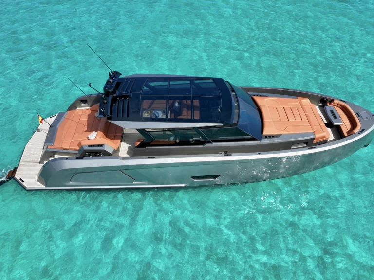 Location Bateau à moteur Vanquish avec permis