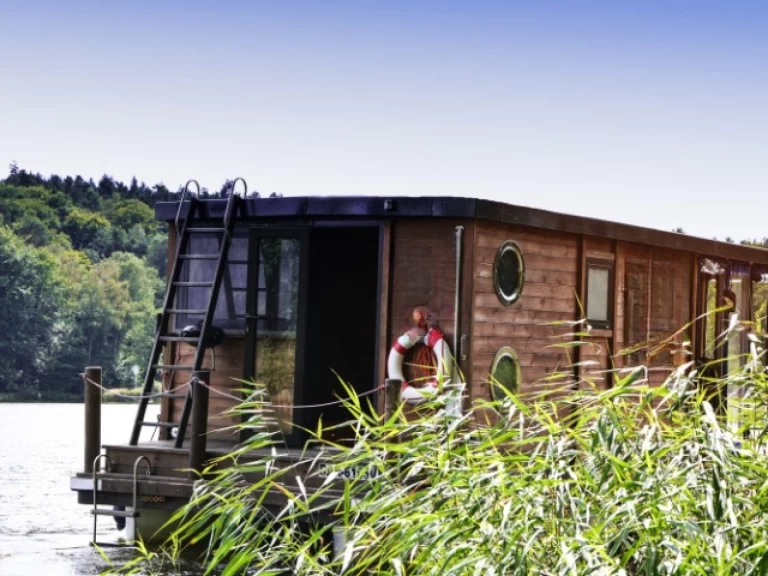 Location à Wolziger See - Floss D7 sur SamBoat