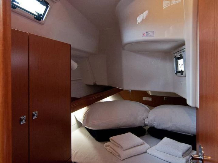 Louez un Bavaria Cruiser 34 à Split