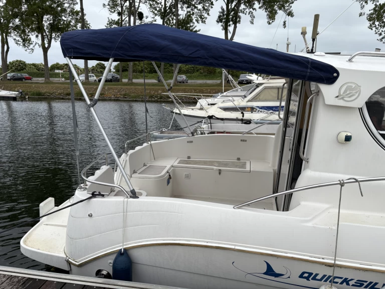 Location Bateau à moteur à Ouistreham - Quicksilver Quicksilver 700 Week-End