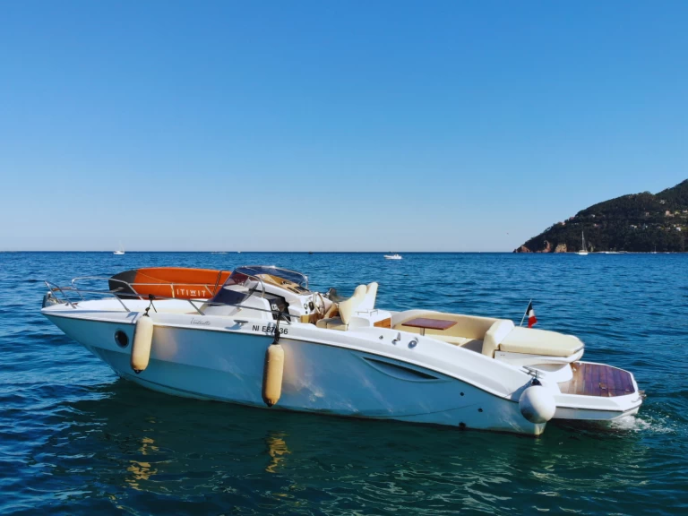 Louer Bateau à moteur avec ou sans skipper Sessa Marine à Mandelieu-la-Napoule