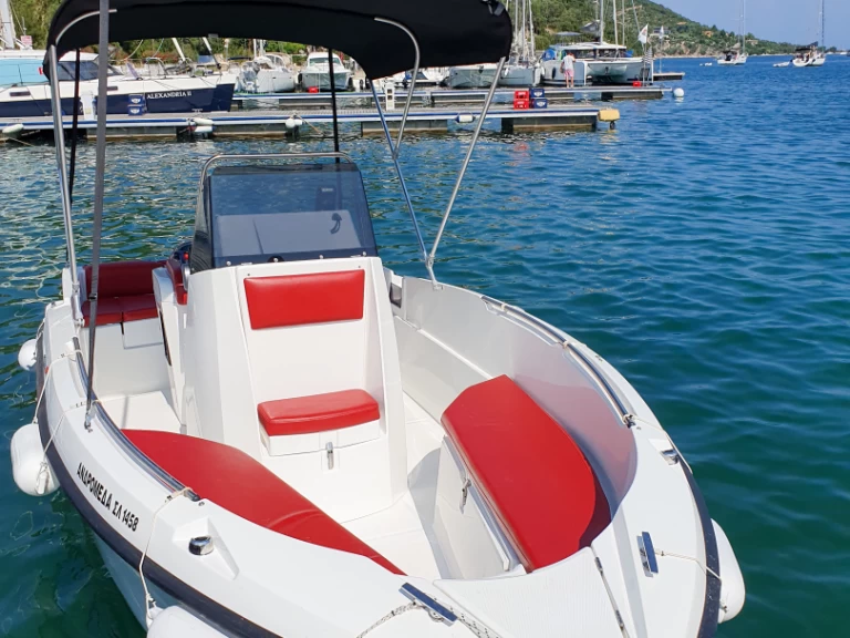 Location bateau Compass 165cc à Órmos Sívota sur Samboat