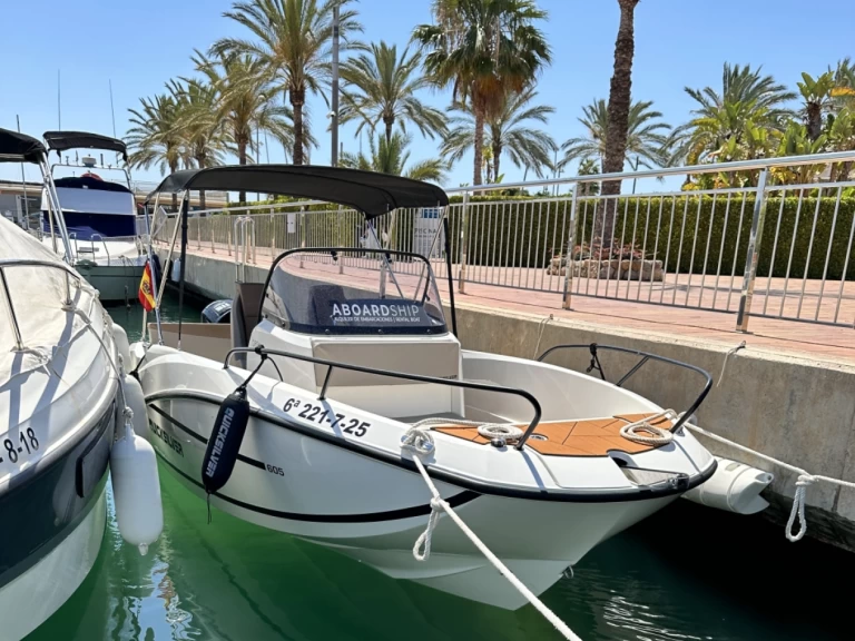 Louer Bateau à moteur avec ou sans skipper Quicksilver à Águilas