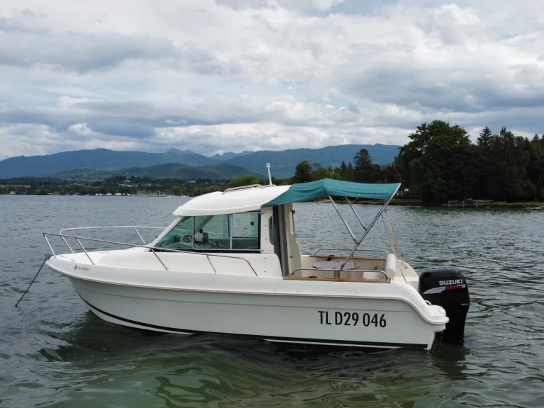 Location Bateau à moteur Jeanneau avec permis