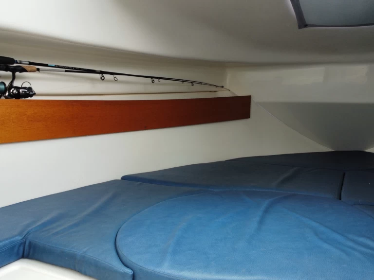 Bateau à moteur à louer à Sciez au meilleur prix