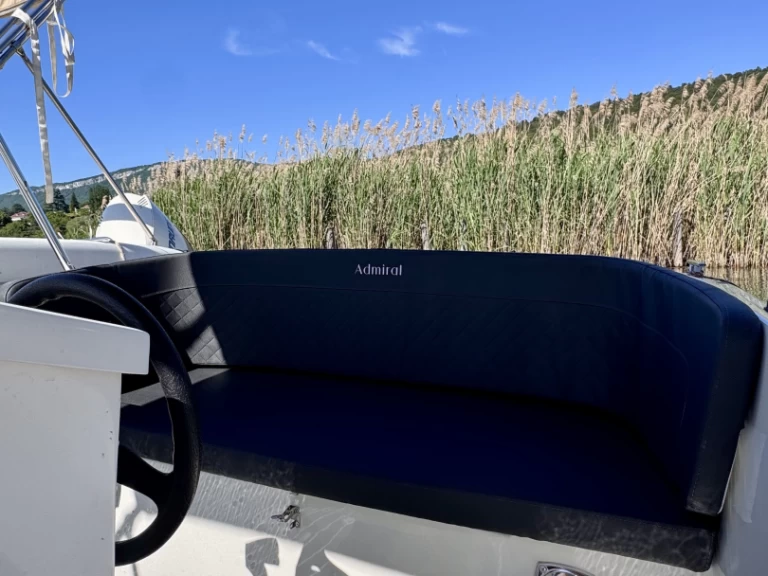 Location bateau Aix-les-Bains pas cher 555 Tender