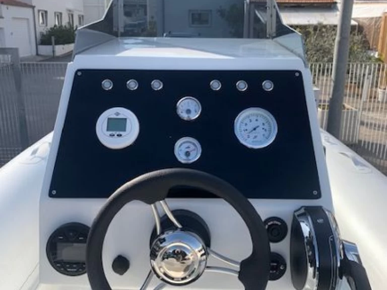 Location Semi-rigide Astronautica avec permis