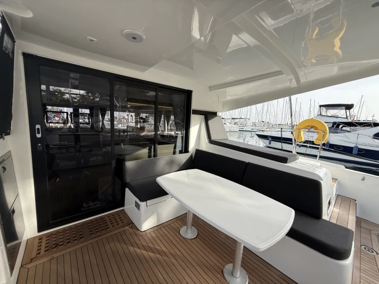 Lagoon Lagoon 42 a louer à Álimos