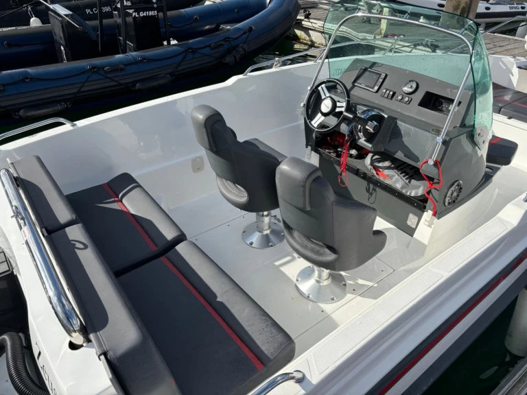 Louer Bateau à moteur avec ou sans skipper Nordkapp à Trébeurden