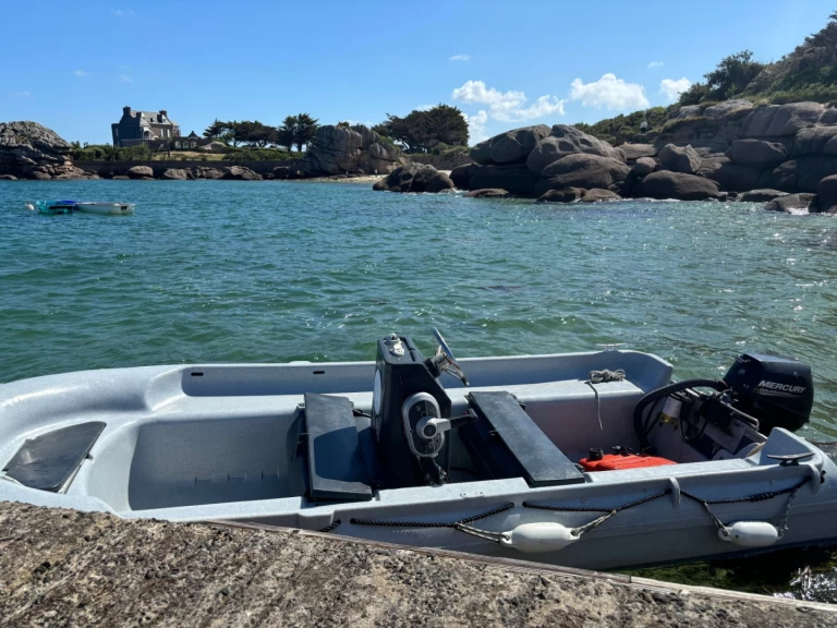 Location bateau Trégastel pas cher FUN YAK 13 SECU