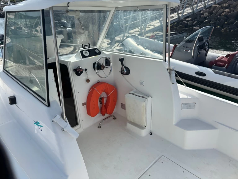 Bateau à moteur à louer à Trébeurden au meilleur prix