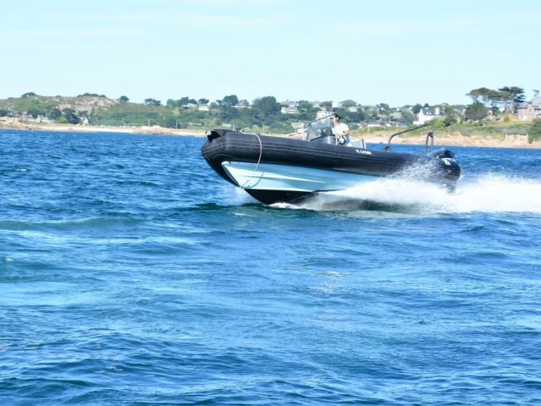 Zodiac Club 750 a louer à Trébeurden