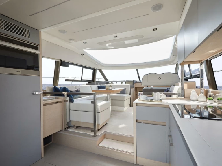 Location bateau Trébeurden pas cher Prestige 460