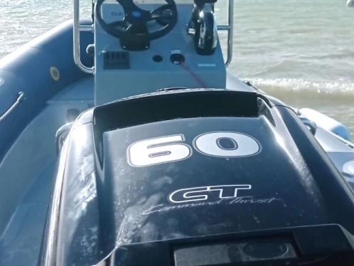 Louer Semi-rigide avec ou sans skipper Vanguard Marine à Trégastel