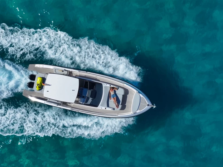 Location Bateau à moteur à Ibiza (Ville) - DAYTONA 35 11m