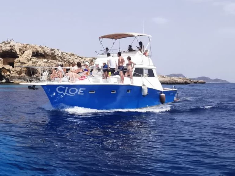 Louer Bateau à moteur avec ou sans skipper Viking à Trapani