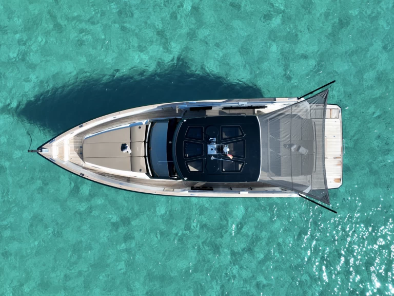 Location Bateau à moteur FJORD F44 avec permis