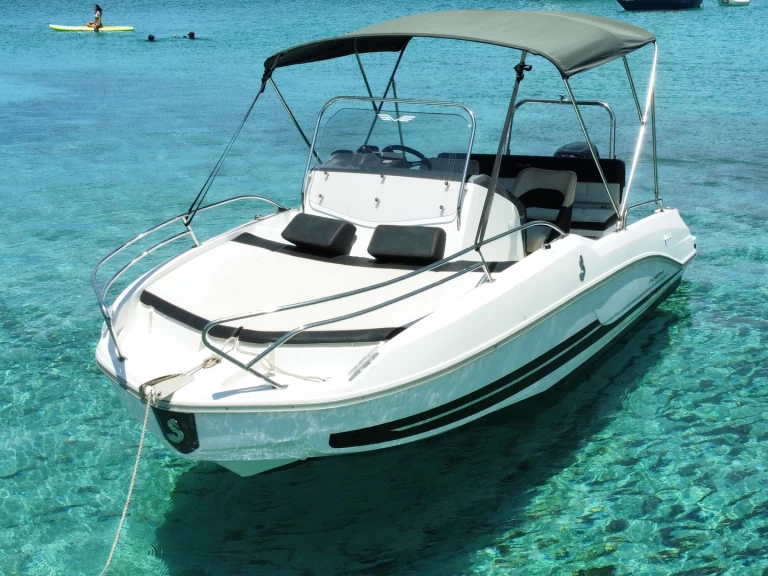 Louer Bateau à moteur avec ou sans skipper Bénéteau à Sant Antoni de Portmany