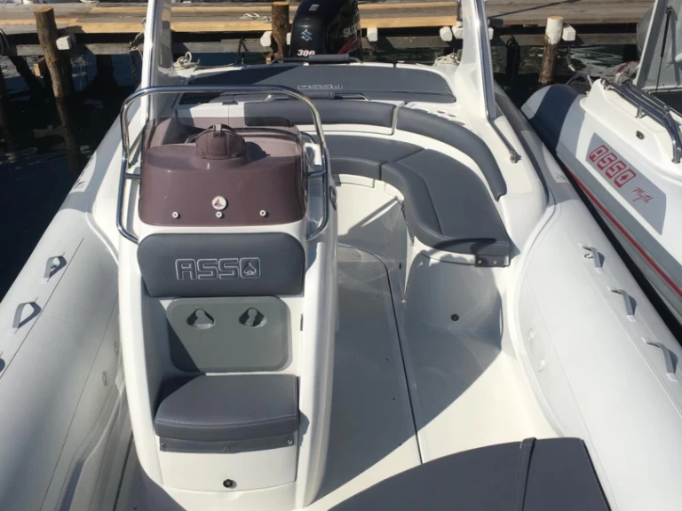 Location à Porto di Mergellina - Asso CHARISMA VAMOS sur SamBoat