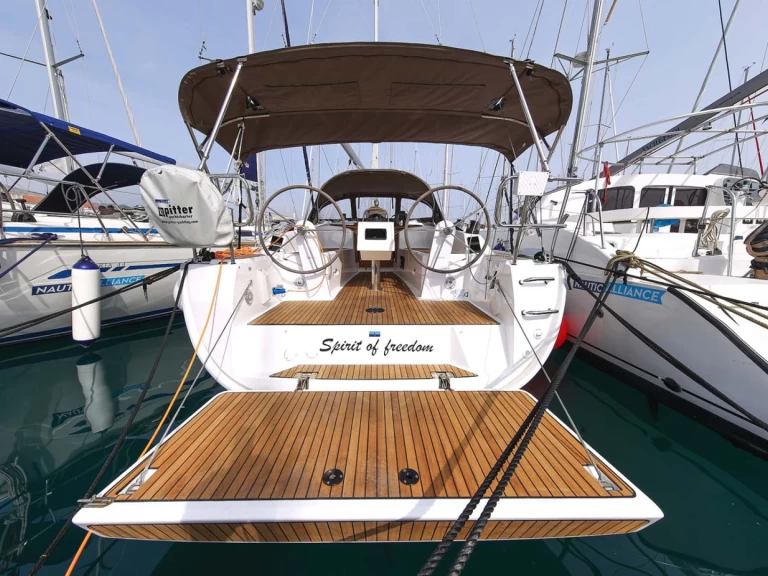 Location à Pula - Bavaria Cruiser 34 sur SamBoat