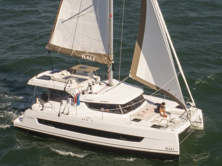 Location à Saint-Mandrier-sur-Mer - Bali Catamarans Bali Catspace Voile sur SamBoat