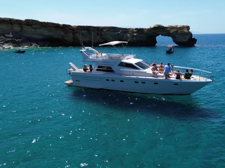 Location bateau Ferretti Altura 52 S à Rethymno sur Samboat