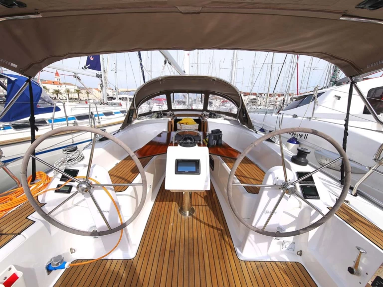 Location bateau Bavaria Cruiser 34 à Pula sur Samboat