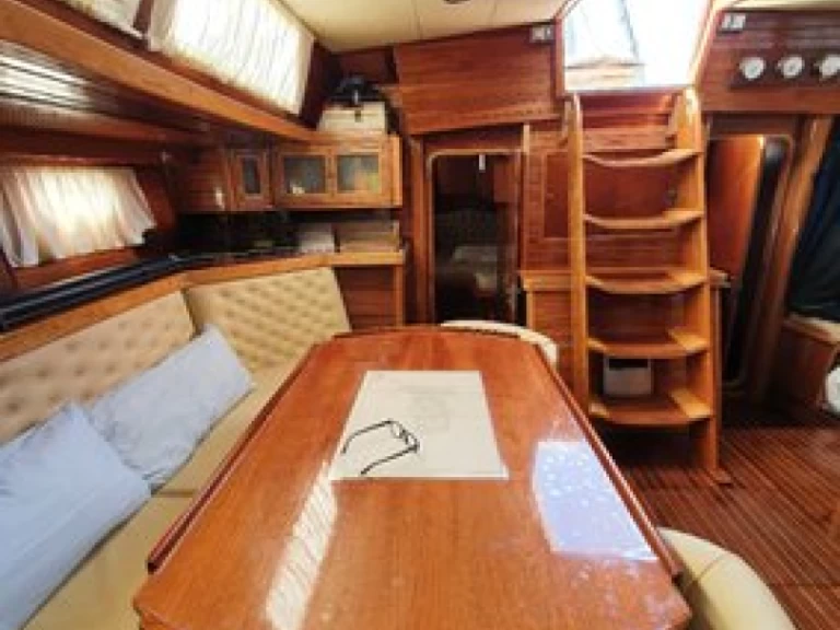 Louer Voilier avec ou sans skipper Anassis à Cagliari