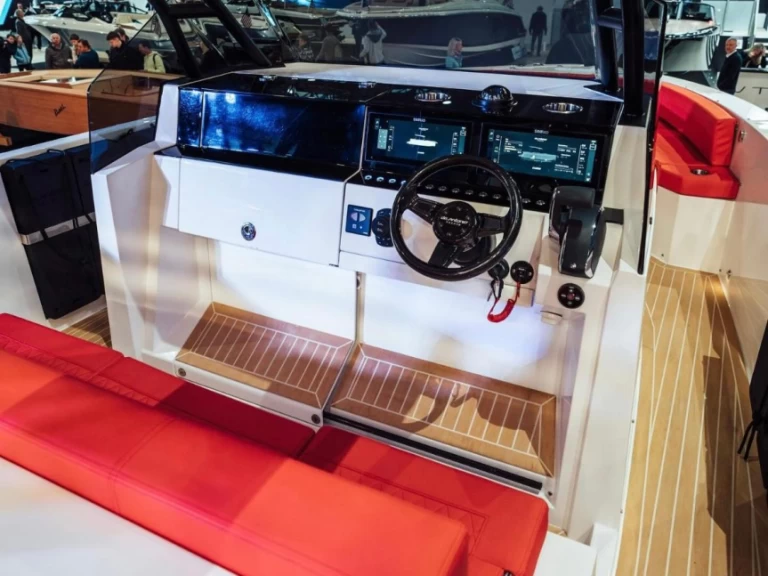 Louer Bateau à moteur avec ou sans skipper De Antonio Yacht D29 à Cala Gonone