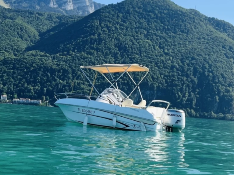 Location Bateau à moteur à Évian-les-Bains - Bénéteau Flyer 550 Sun Deck