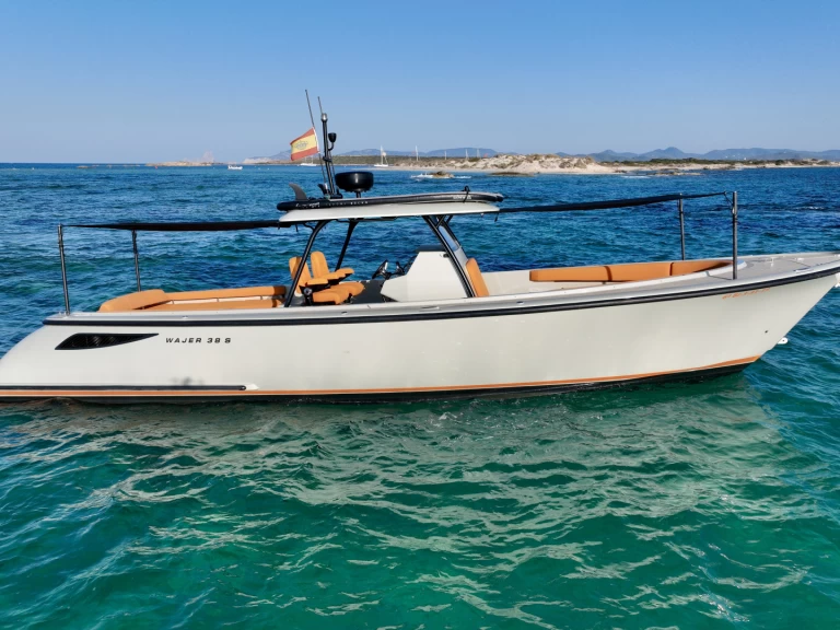 Louer Bateau à moteur avec ou sans skipper WAJER 38S à Ibiza (Ville)