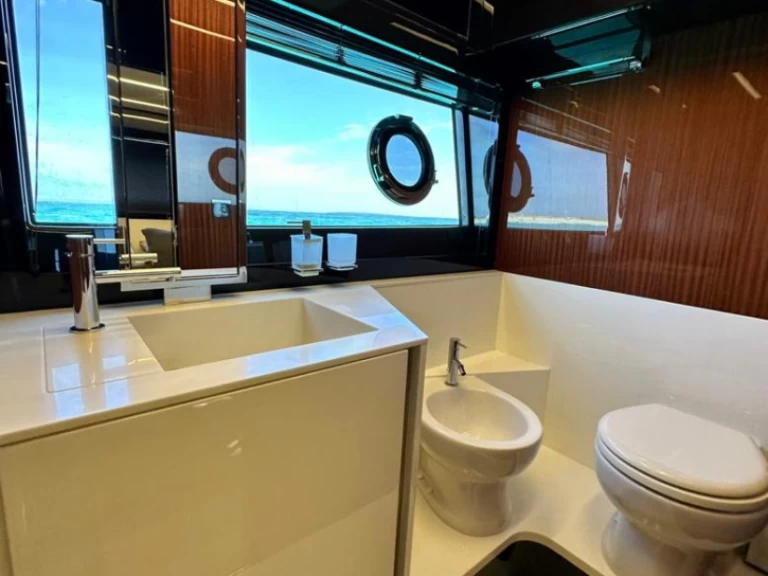 Location à Santa Eulària des Riu - RIVA RIVALE 56 NEXT LEVEL sur SamBoat