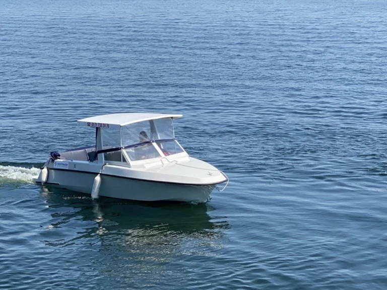 Tagescharter Lotus a louer à Waren (Müritz)